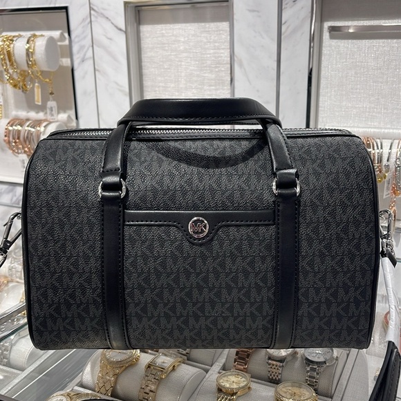 MICHAEL KORS JST TRAVEL MEDIUM DUFFLE SATCHEL SHOULDER CROSSBODY BAG MK BLACK - Picture 16 of 16